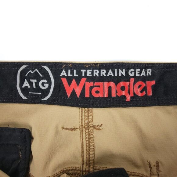 WRANGLER ATG Convertible Trail Jogger Parachute Pant Khaki Tan 38x30 Gorpcore - Picture 2 of 8